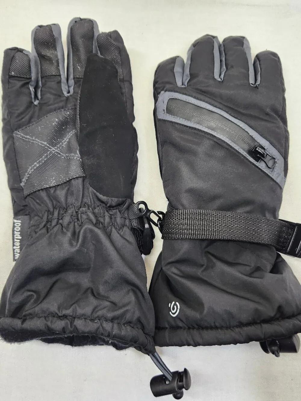 Champion Youth 8/16 Black Winter Gloves Fleece Lined